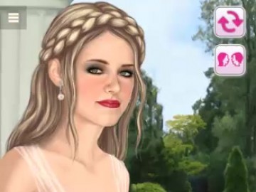 Kristen True Make Up